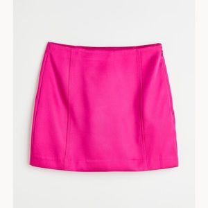 ✨last chance jan31✨ Satin pink mini skirt